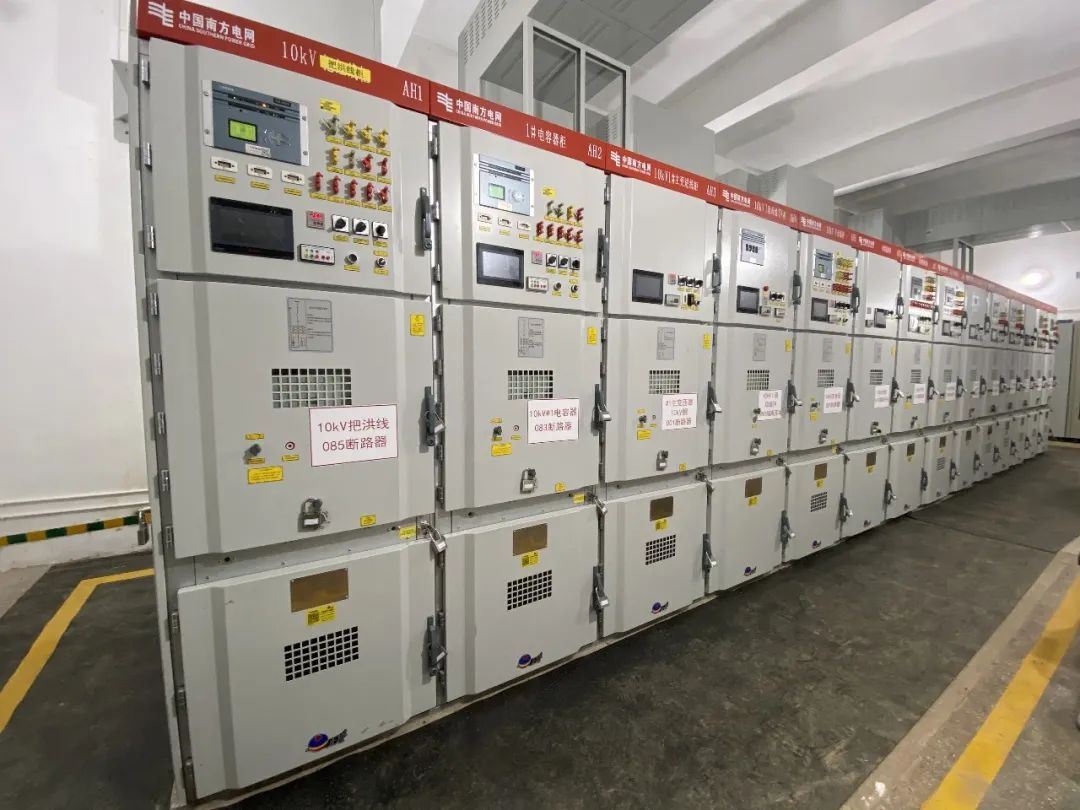 Qujing Power Supply Bureau 35kV Xinzhai transformation "One key along control" transformation project